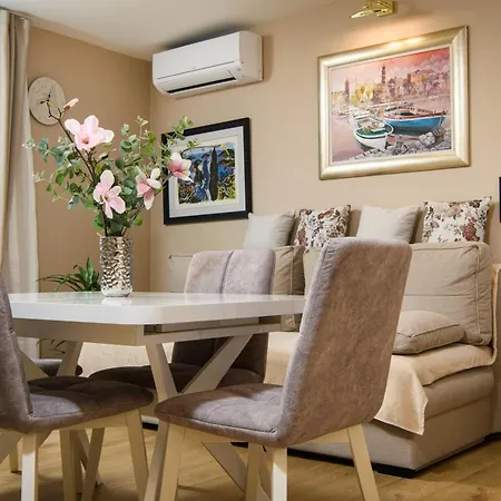 Luxury Pjaca Splendida In Apartman