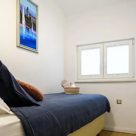 Luxury Pjaca Splendida In Apartamento