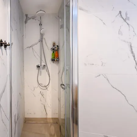 Luxury Pjaca Splendida In アパート *